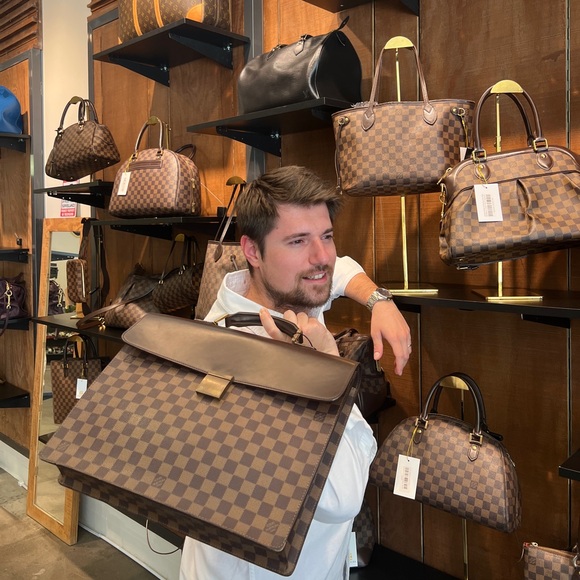 Handbags - 🎁KARDI’S LUXURY 🤩 WORLD 🌎 BEST DEALS 👨‍🎨 DESIGNER ITEMS🎁CONGRATULATIONS🥇